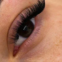 خدمات اکستنشن مژه ،ابرو