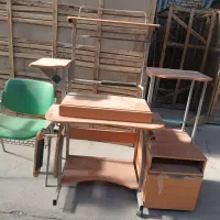 میز.  تحریر.  سالم.  نو