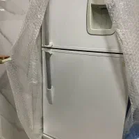 یخچال نیمه فریزر sana