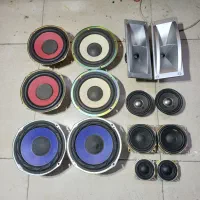 تعدادی باند و دستگاه سیستم صوتی خانگی