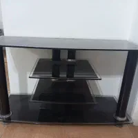 زیر تلویزیونی شیشه ای