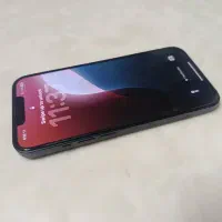 ایفون ۱۳ تمیز