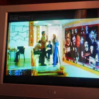 تلویزیون ال جی اصل کره و میز تلویزیون|تلویزیون و پروژکتور|قزوین, |دیوار