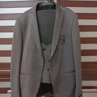 کت و شلوار بسیار نو