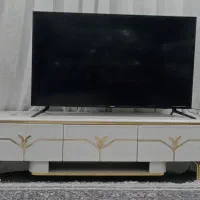 تلویزیون ۴۹ اینج سامسونگ و زیر تلویزیونی