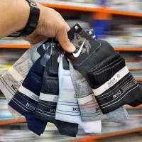 جوراب|لباس|هشتگرد, هشتگرد قدیم|دیوار