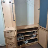 جاکفشی و جالباسی