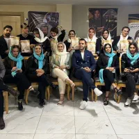 دستیار و کاراموز ارایشگری با حقوق|استخدام درمانی، زیبایی، بهداشتی|تهران, فدک|دیوار