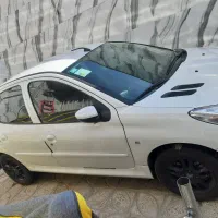 پژو۲۰۷ سقف فلز