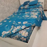 تخت خواب یک و نیم نفره