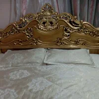 تخت دونفره تمام چوب کارشده در حد نو