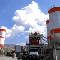 بتن آماده و اجرای بتن ریزی با پمپ زمینی و هوایی|عمده‌فروشی|کرمان, |دیوار