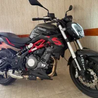 بنلی جفت سیلندر۳۰۰