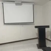 اجاره سالن آموزشی، سمینار، کلاس و کارگاه|اجارهٔ کوتاهمدت دفتر کار و فضای آموزشی|اصفهان, تیران|دیوار