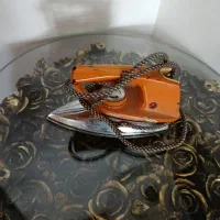 اتوی بسیار قدیمی