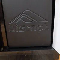 با سلام میز تلویزیون سالم و تمیز مارک بیسموت ترک|میز تلویزیون|مشهد, چهارچشمه|دیوار