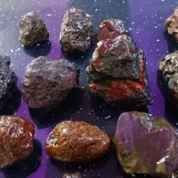 انواع شهاب سنگ و سنگ های سمتی و نیمه قیمتی