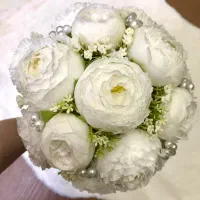 دسته گل عروس پیونی