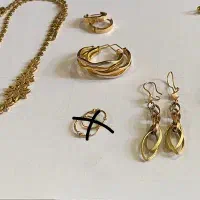 طلای دست دوم قیمت تابلو|جواهرات|نسیمشهر, |دیوار