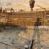 نیازمند آرماتوربند قالبند