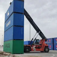 اجاره ریچ استاکر ۴۵ تنی و لیفتراک ۱۵ و ۱۰ تن