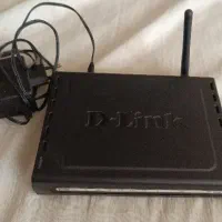 یک عدد مودم و سوییچرو ترانس