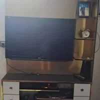 میز تلویزیون دیواری