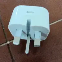 آداپتور آیفون به صورت کامل اصل