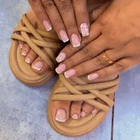 تخفیف ویژه ناخن