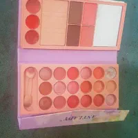 پالت سایه پری دریایی|آرایشی، بهداشتی، درمانی|قم, شهر قائم|دیوار