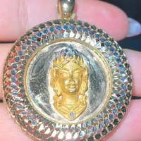 مدال ورساچ|جواهرات|یاسوج, |دیوار