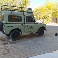 لندرور.پاژن..جیپ