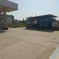 کارگر جهت کار در جایگاه سوخت cng