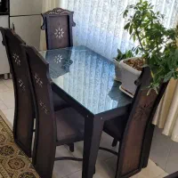 یک عدد میز غذا خوری ۴نفر سالم|میز و صندلی غذاخوری|ازنا, |دیوار