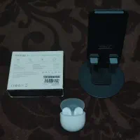 ایرپاد و پایه نگهدارنده گوشی موبایل و تبلت