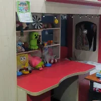 تخت دوطبقه و‌میز مطالعه کودک