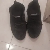 یک جفت کفش امروز در پیاده روی اربعین