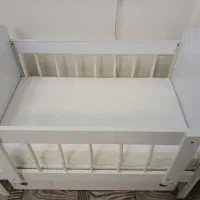 گهواره و تخت چوبی کودک