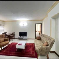 منزل مبله شهرک گلستان آفرینش با پارکینگ|اجارهٔ کوتاه‌مدت آپارتمان و سوئیت|شیراز, شهرک گلستان|دیوار