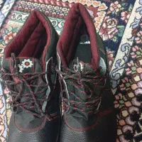 کفش ایمنی مخصوص کار