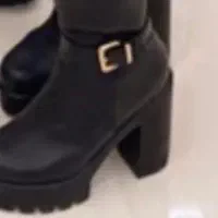 کفش پاشنه بلند