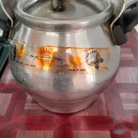 یه عدد زودپز سالم سالم در حد نو