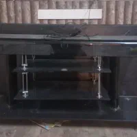 میز تلویزیون شیشه ایی مشکی در حد نو سالم|میز تلویزیون|تهران, یاخجی آباد|دیوار