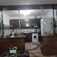فقط جلوی کار فروشی هست سالم بدون لک