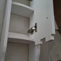 باکس و آیینه دستشویی حمام