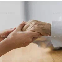 پرستار سالمند خانم