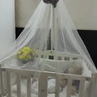 تخت کنارمادرکودک وصندلی غذا
