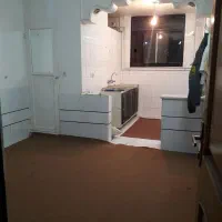 اجاره سوئیت ۳۰ متری در مرکز زرین شهر ، طبقه اول