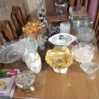 تعدادی وسایل آشپزخانه و پذیرایی