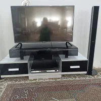 میز تلویزیون بسیار محکم